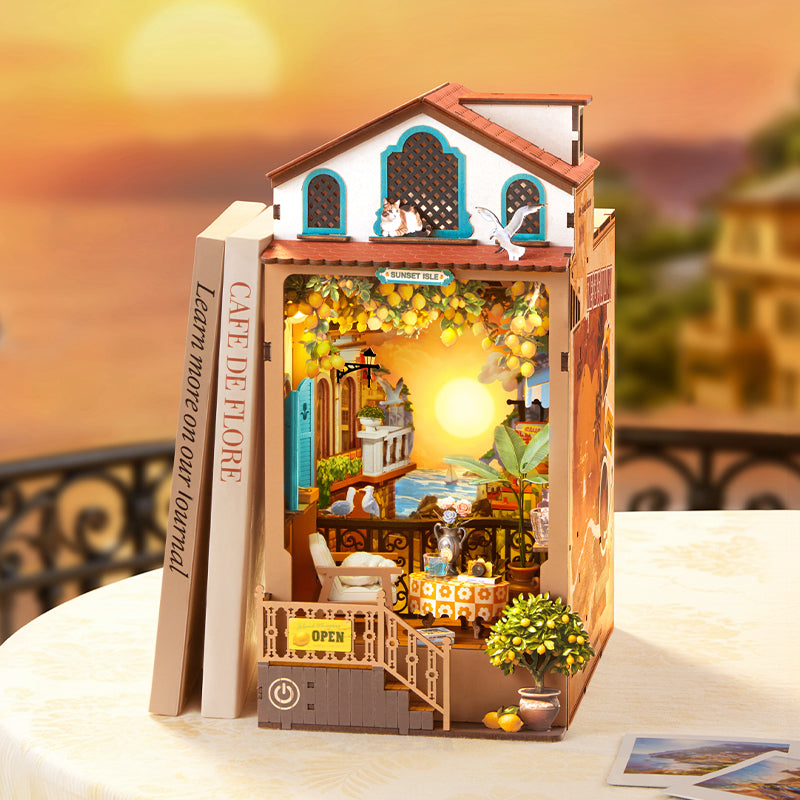 Rolife Sunset Isle – DIY Book Nook Kit