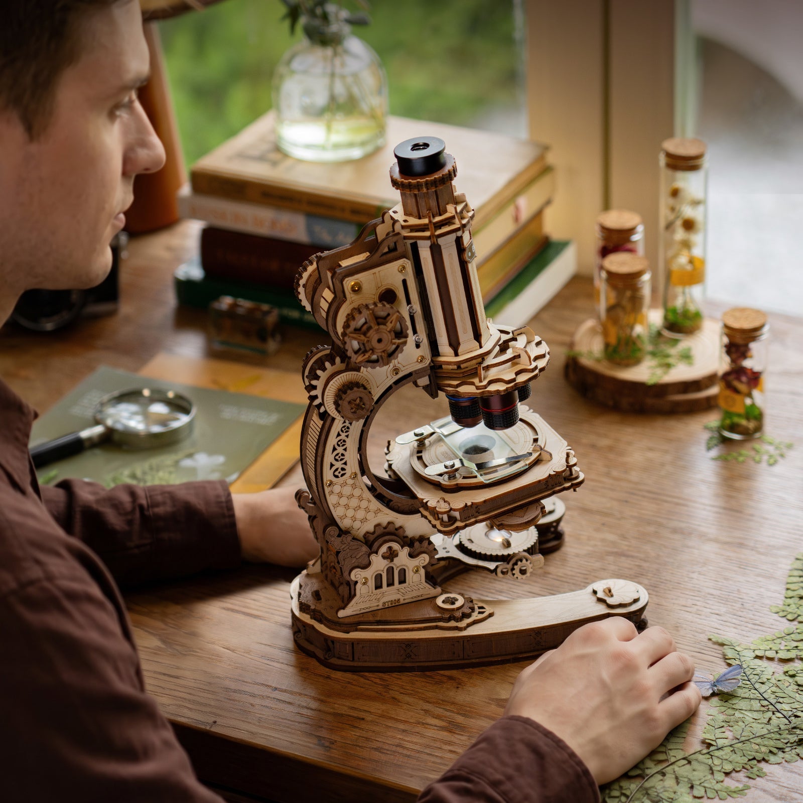Rokr Microscope – DIY Mechanical Model Kit