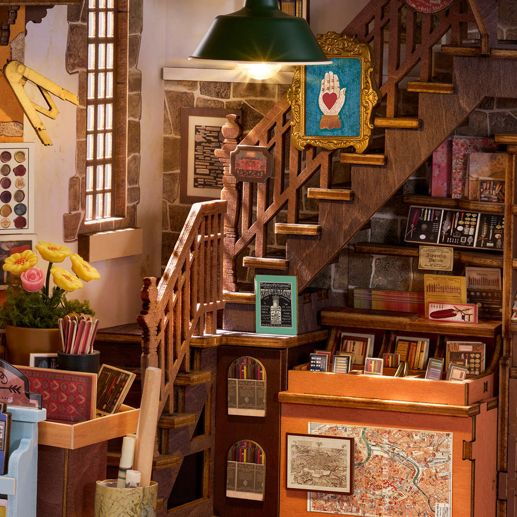 Rolife Wisdom Stationery Shop – DIY Book Nook Kit