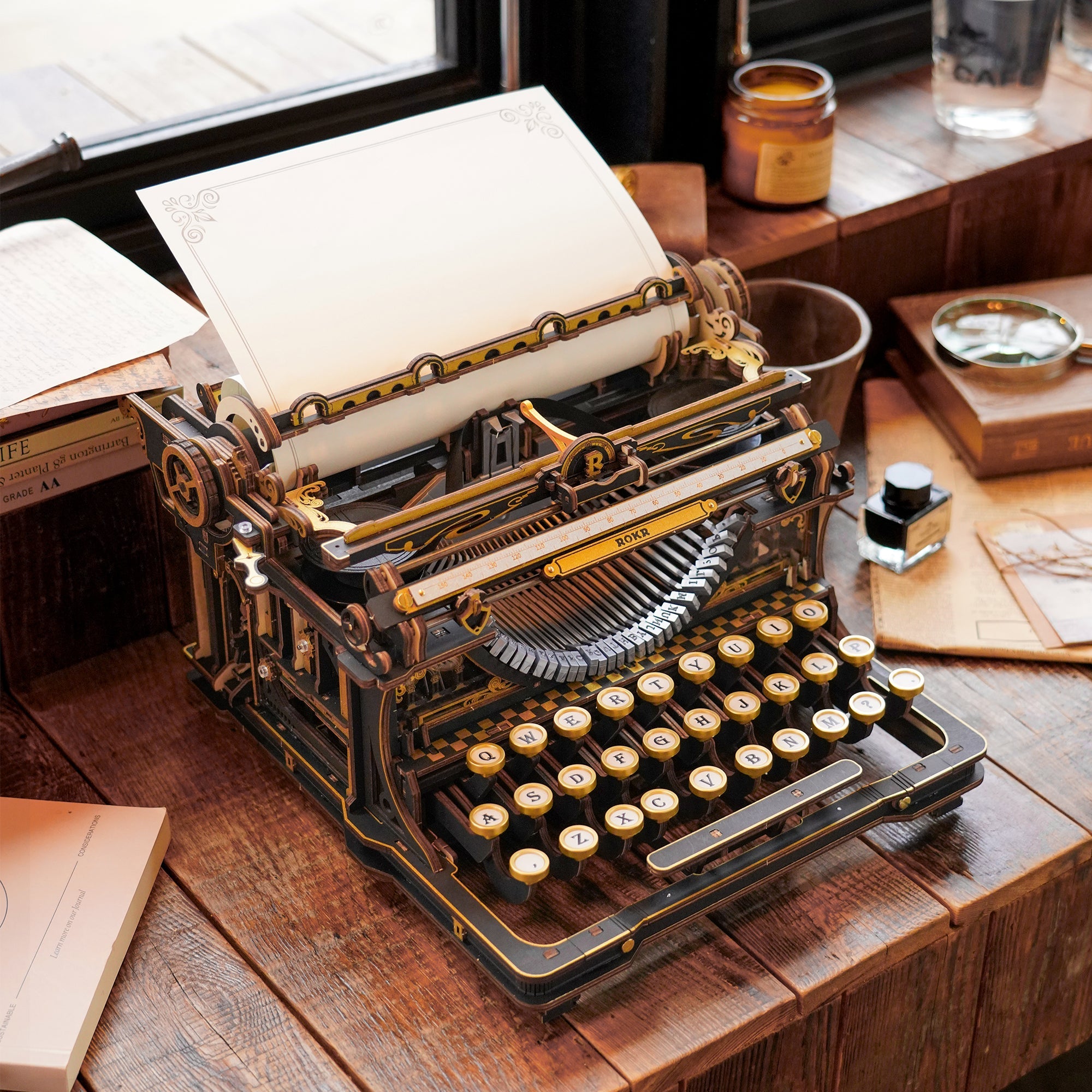 Vintage Typewriter Pro – Mechanical Wooden Model Kit