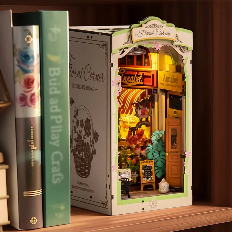 Floral Corner Book Nook – DIY Model Kit