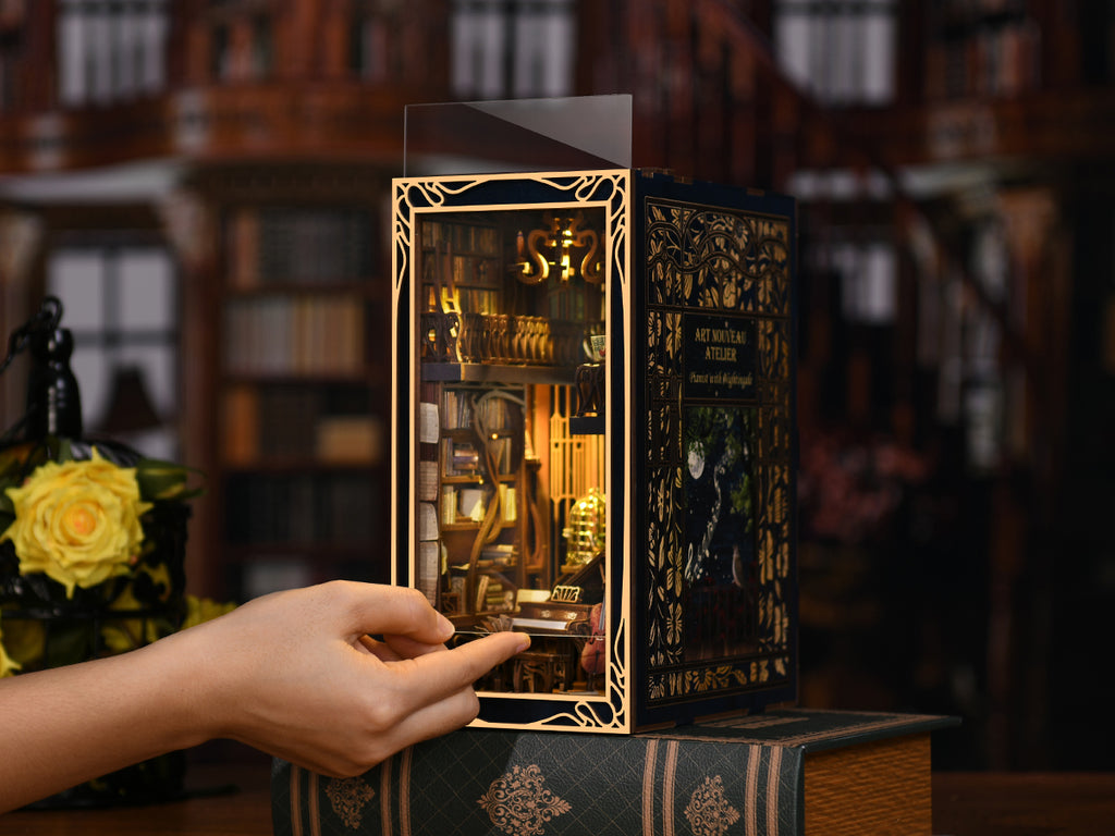 Pianist with Nightingale - DIY Book Nook Kit