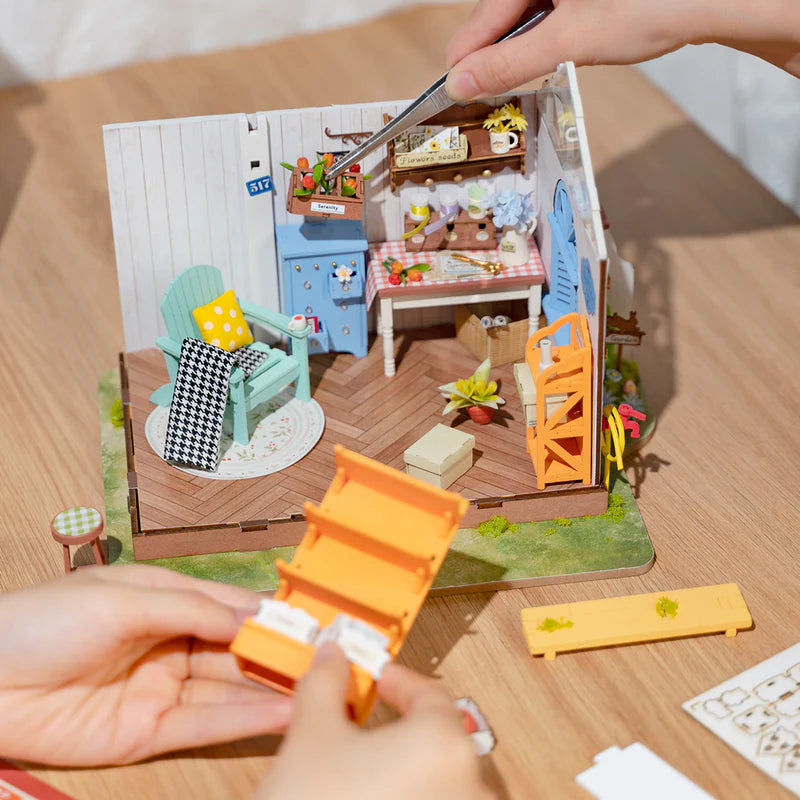 Dreamy Garden House – DIY Miniature House Kit