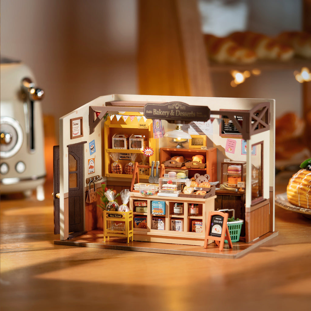 Becka's Baking – DIY Miniature House Kit