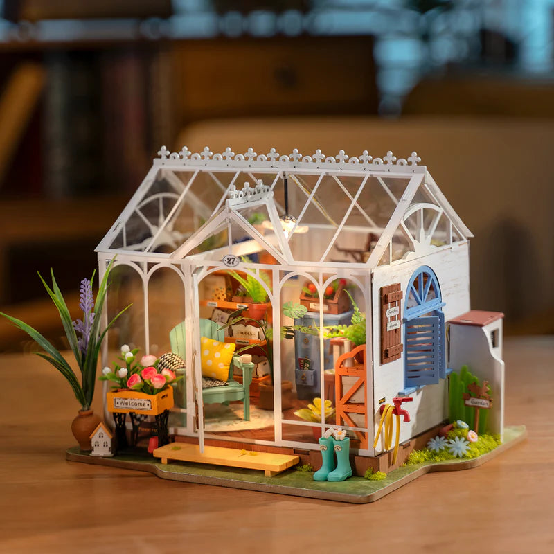 Dreamy Garden House – DIY Miniature House Kit