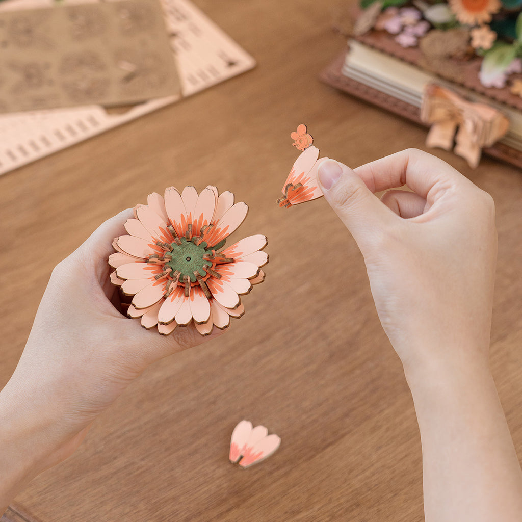 Wooden Blooming Book – DIY Wooden Flower Bouquet Kit