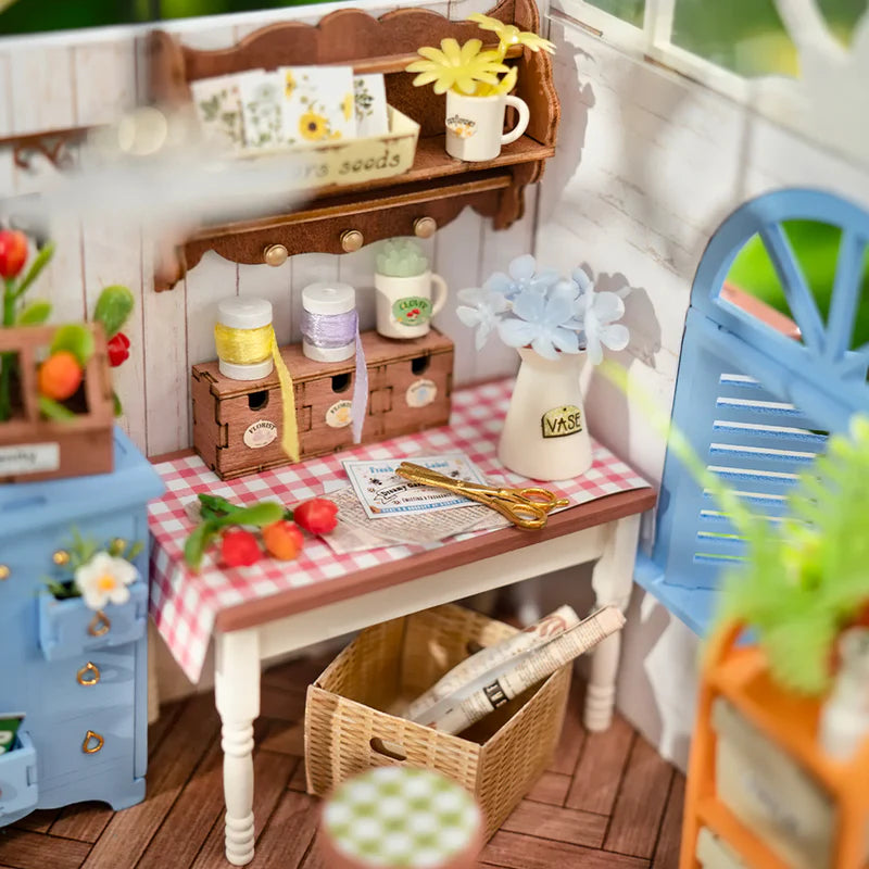 Dreamy Garden House – DIY Miniature House Kit