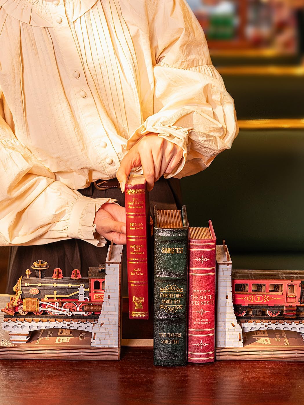 Century Train Book Nook – DIY Model Kit