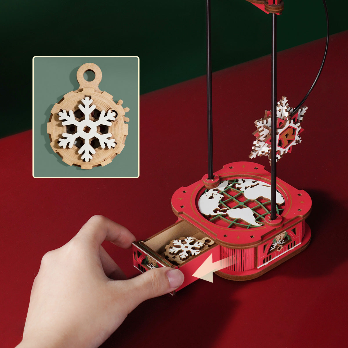 Santa on Skis – 3D Wooden Pendulum Balance Toy Kit