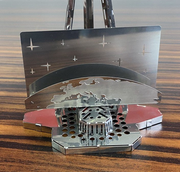 Metal Time Astronauts Lodge Space Station – DIY Metal Model Kit