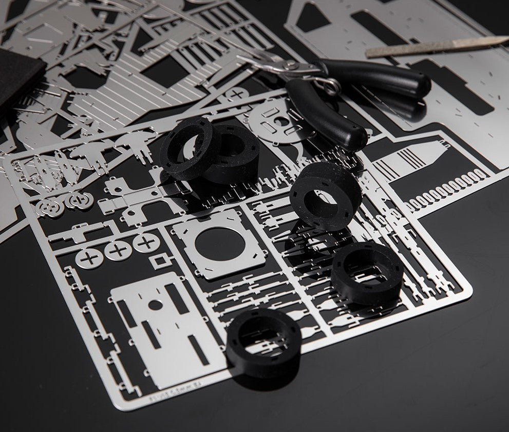 Metal Time Grand Prix Falcon - DIY Metal Model Kit
