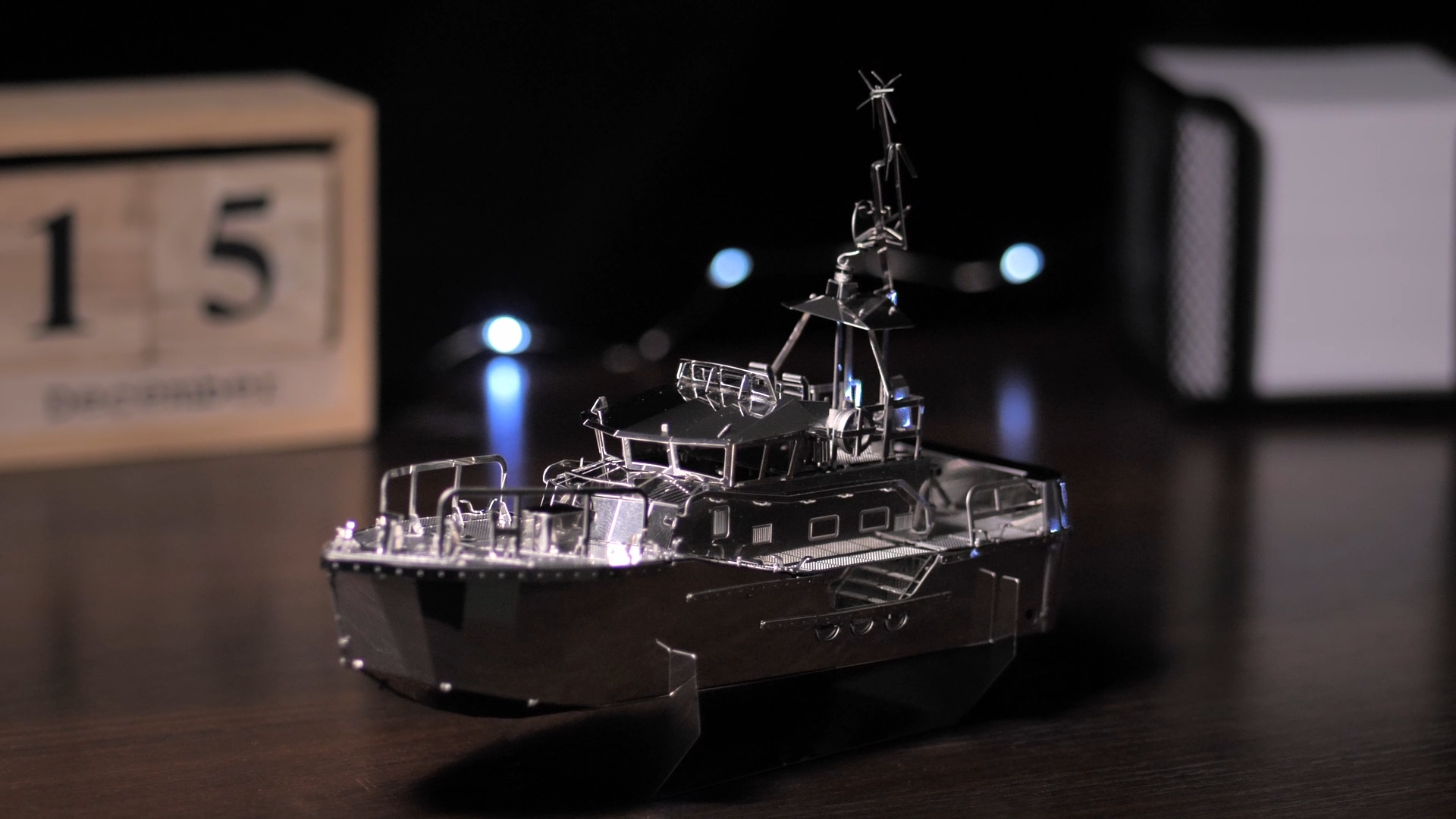 Metal Time Guardian of the Coasts – DIY Metal Model Kit