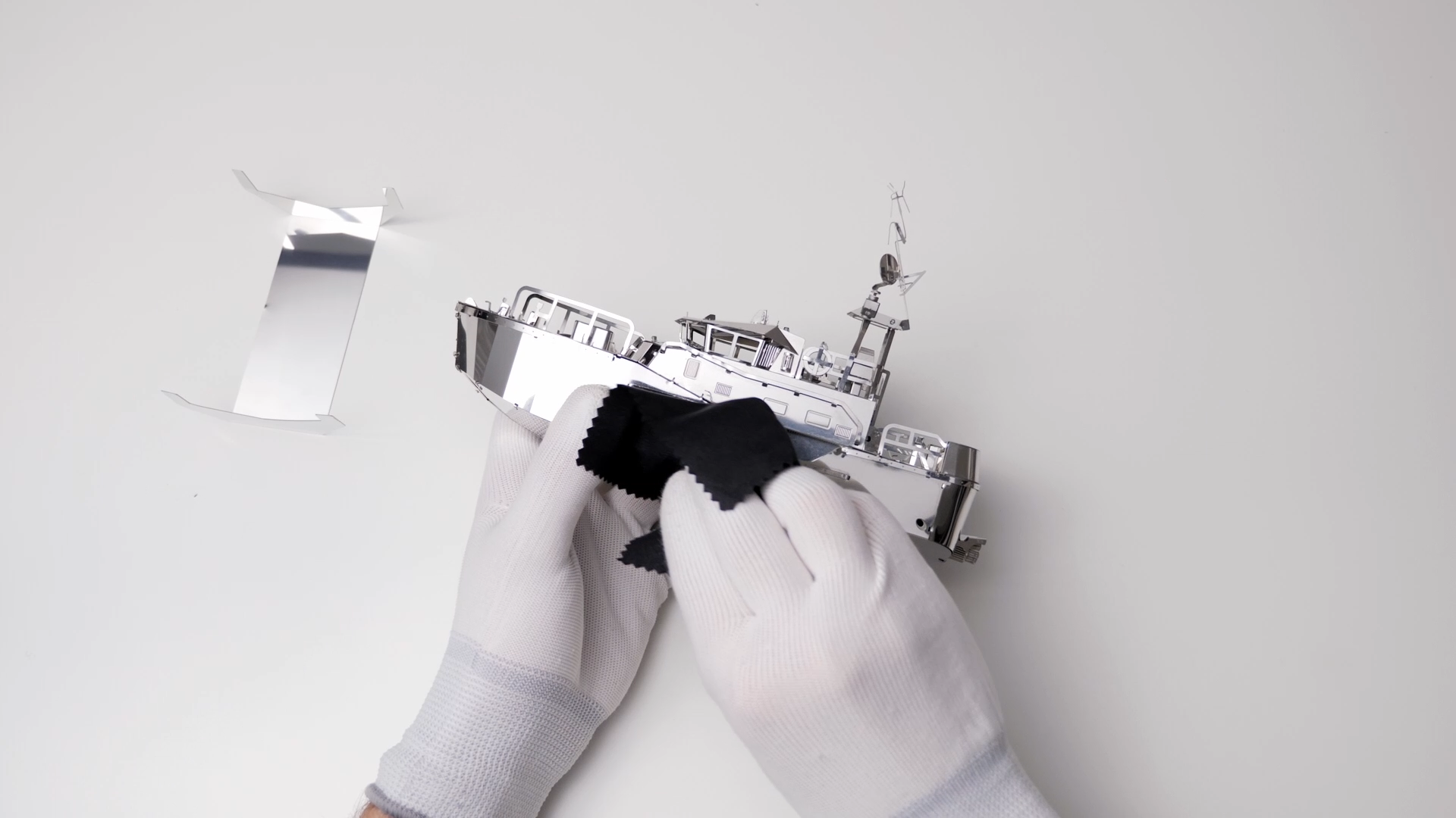 Metal Time Guardian of the Coasts – DIY Metal Model Kit