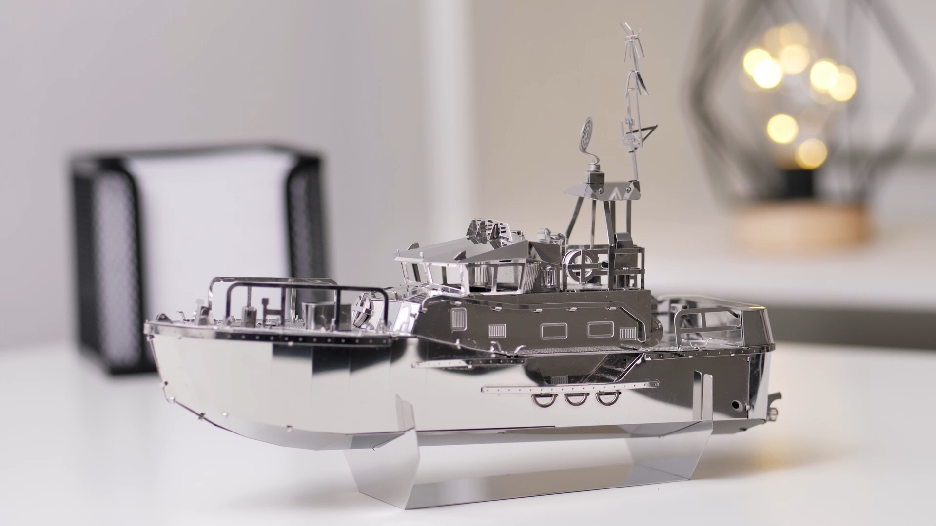 Metal Time Guardian of the Coasts – DIY Metal Model Kit