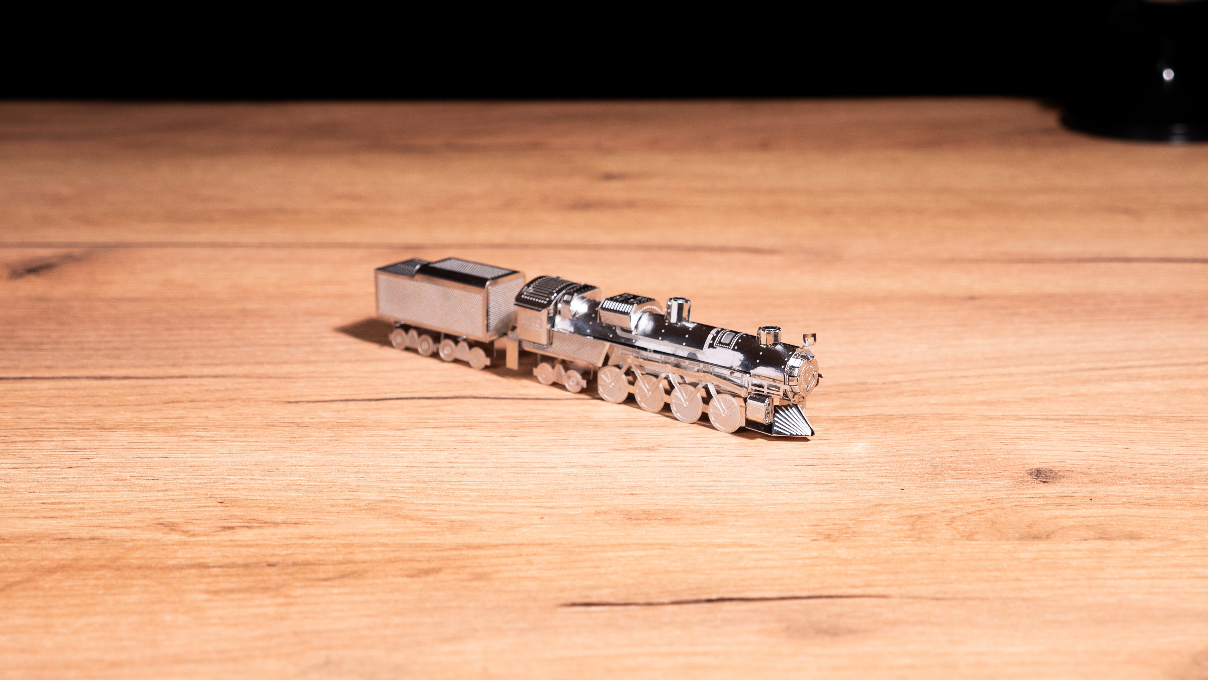 Metal Time Polar Steel SE Magic Express Mini – DIY Metal Model Kit
