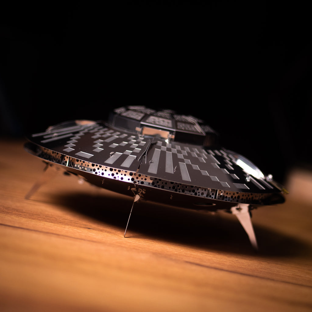 Metal Time Stellar Raiders UFO – DIY Metal Model Kit