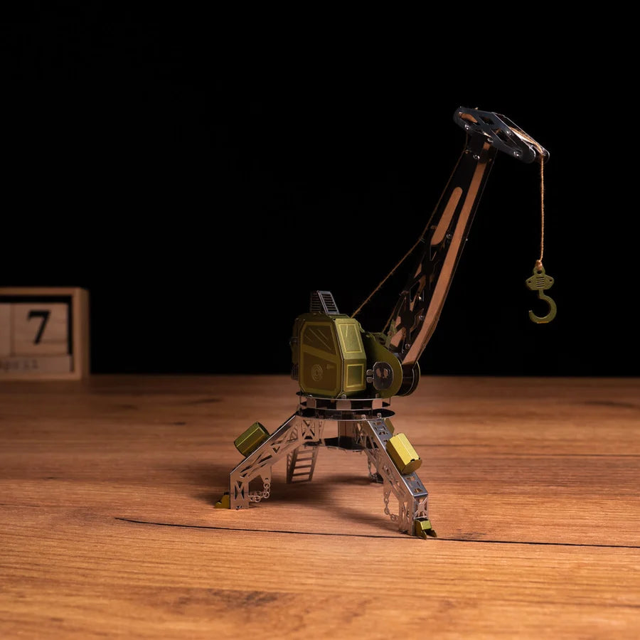 Metal Time Mighty Machine Crane - DIY Metal Model Kit