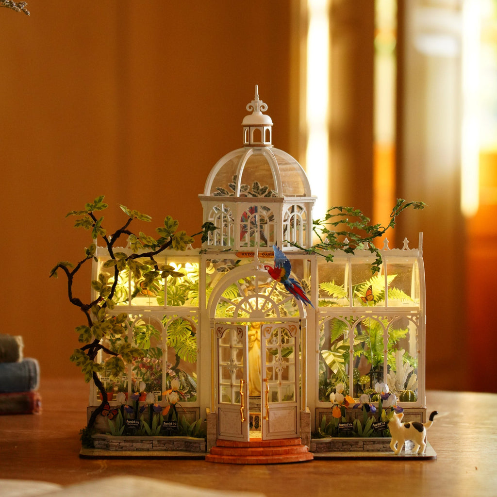 Rolife Oxygen Oasis – DIY Miniature House Kit