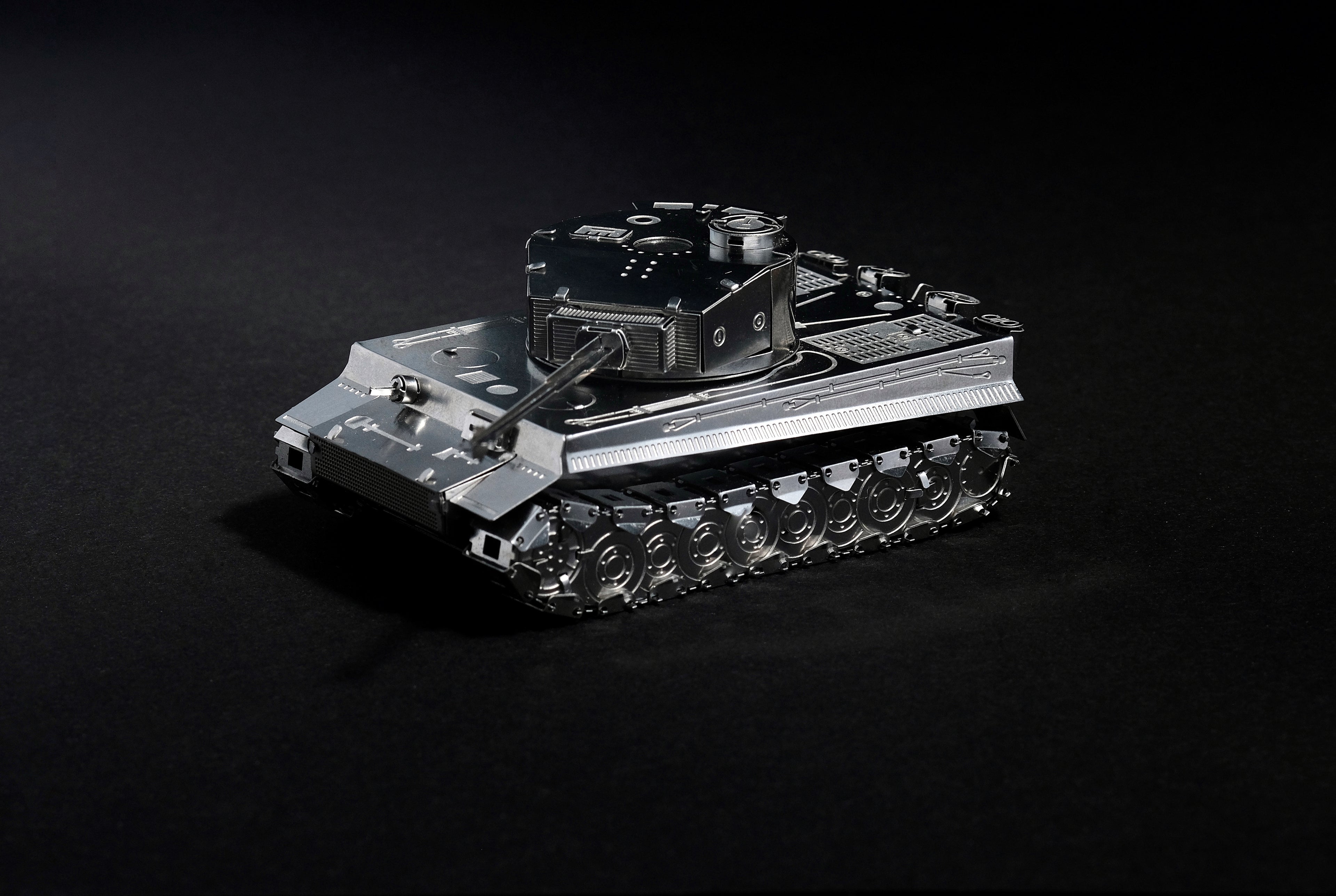 Metal Time Tiger Ponderous Panzer Tank – DIY Metal Model Kit