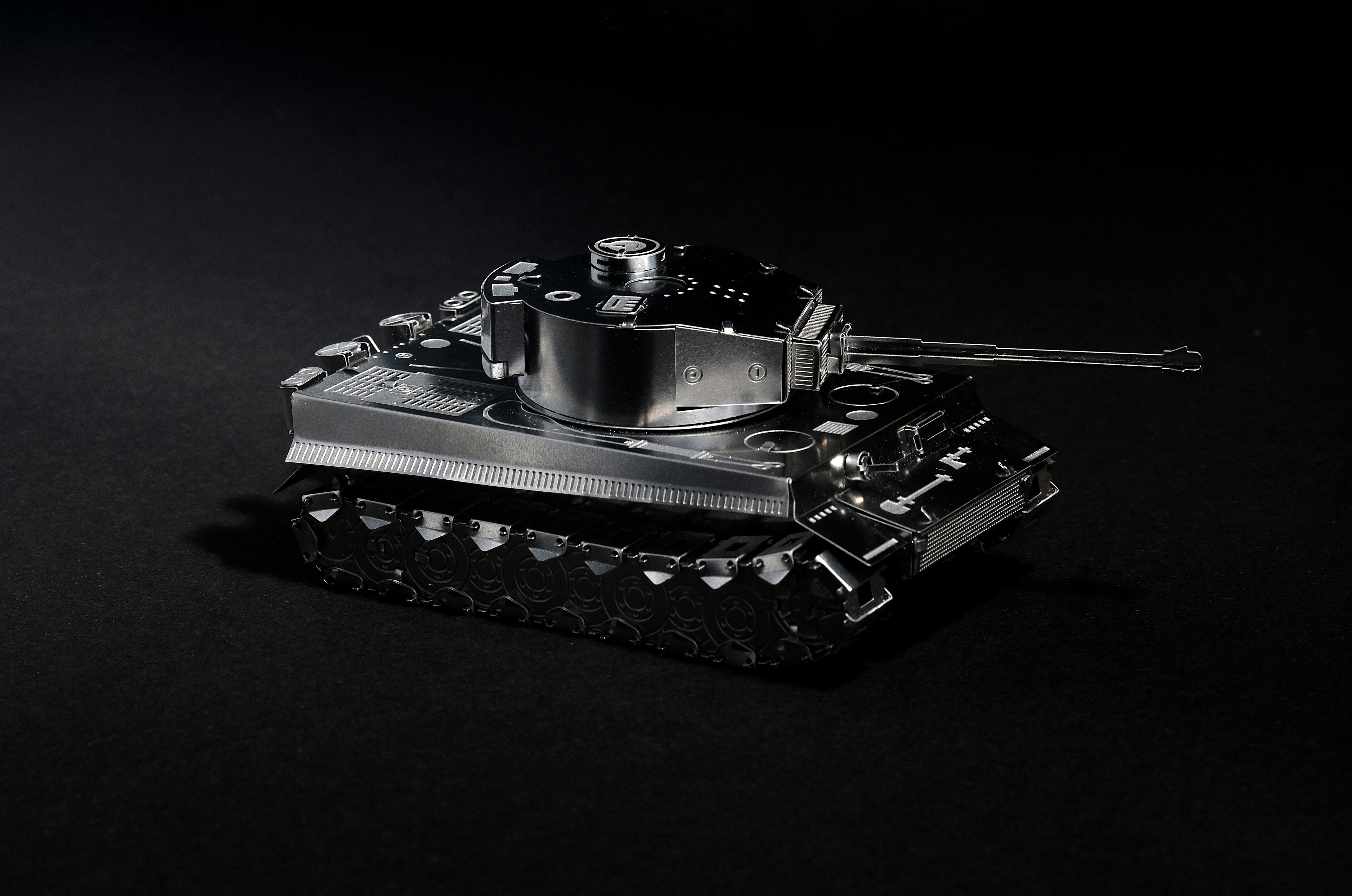 Metal Time Tiger Ponderous Panzer Tank – DIY Metal Model Kit