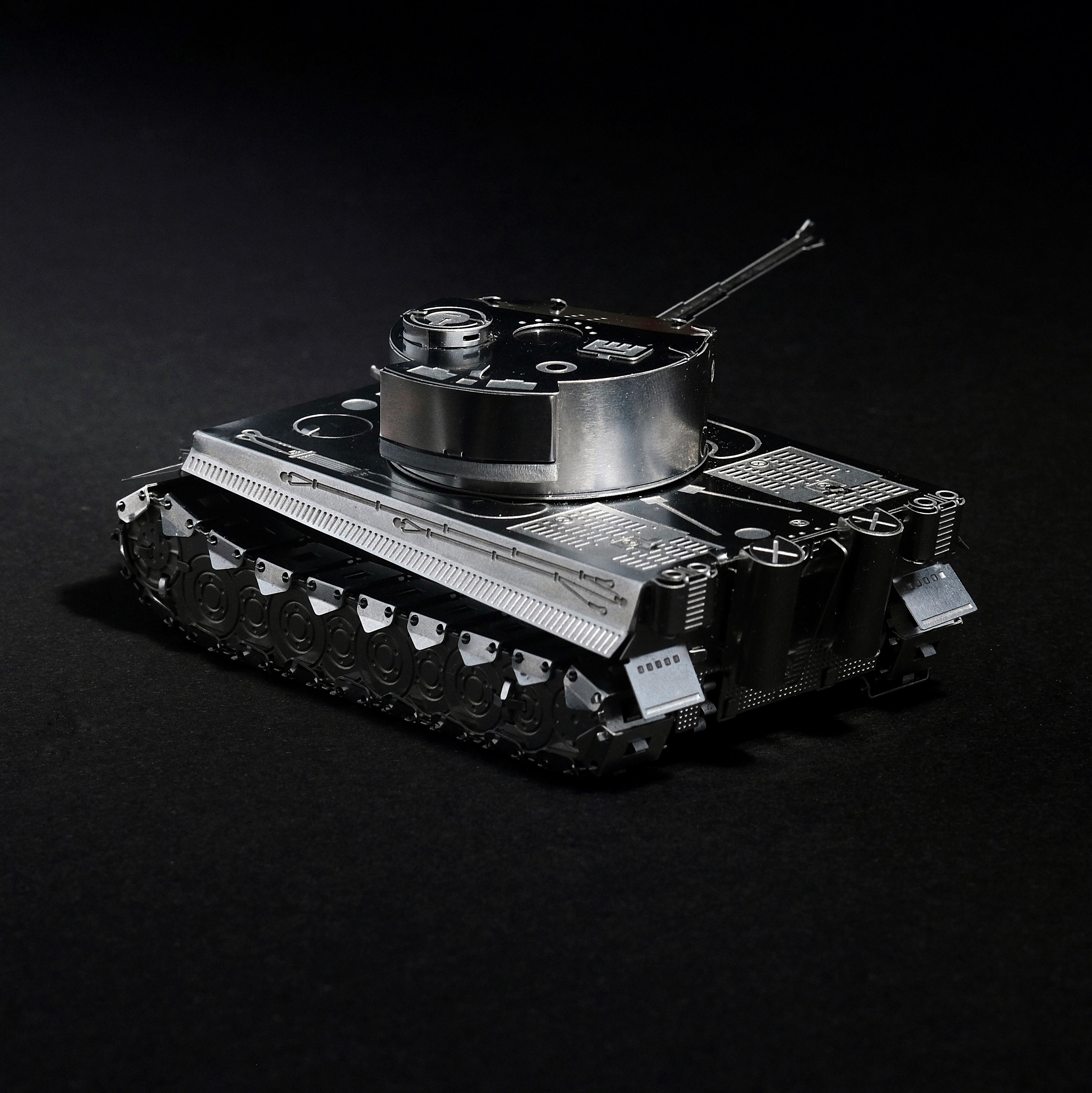 Metal Time Tiger Ponderous Panzer Tank – DIY Metal Model Kit