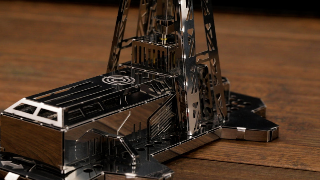 Metal Time Astronauts Lodge Space Station – DIY Metal Model Kit