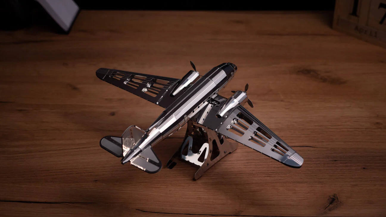 Metal Time Remarkable Douglas DC-3 - DIY Metal Model Kit