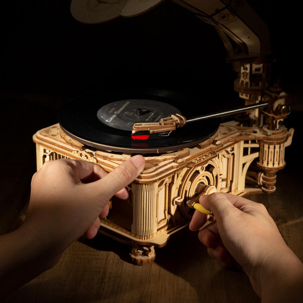 3D Wooden Gramophone Model Kit
