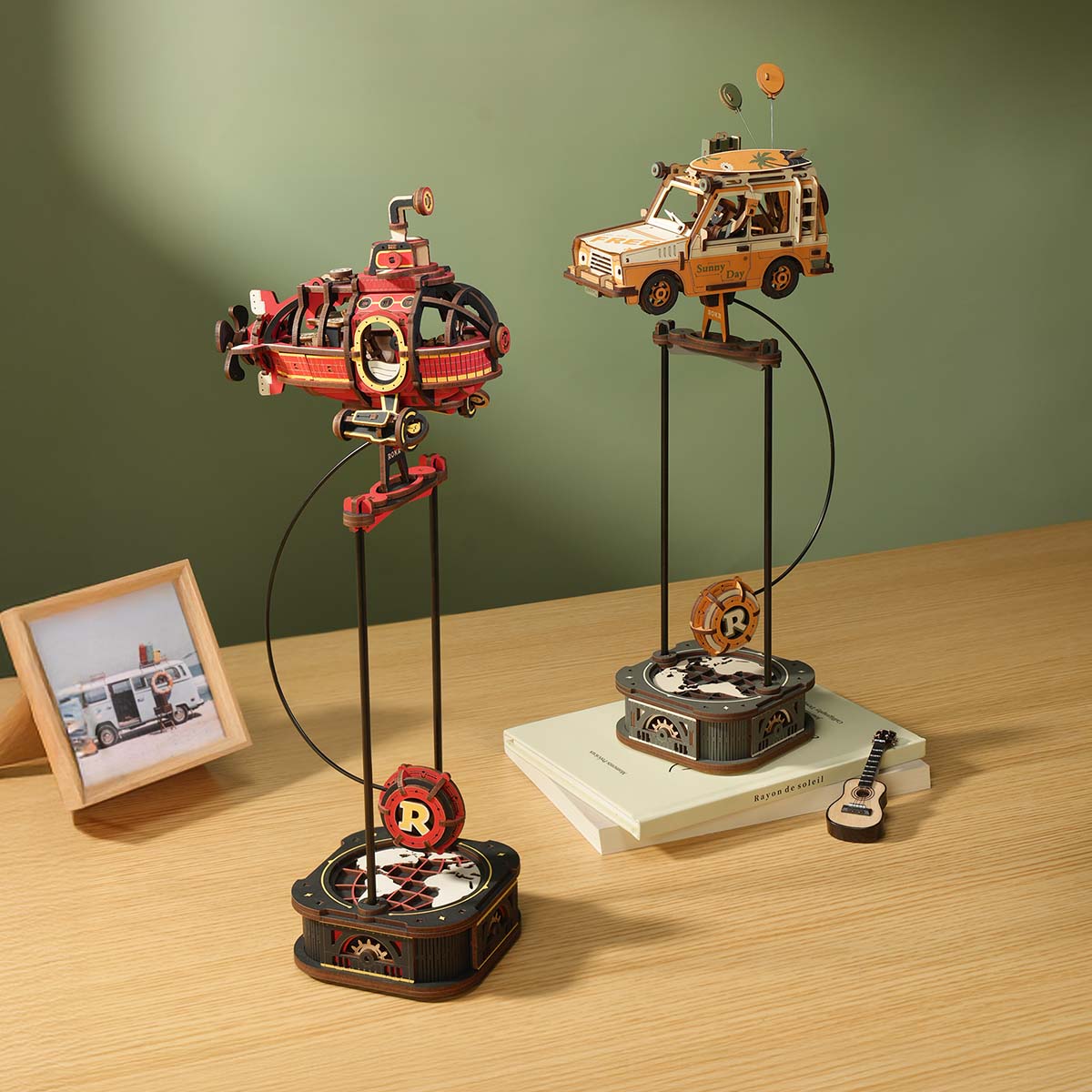 Gravity Balance Duo – Wooden Pendulum Model Kit