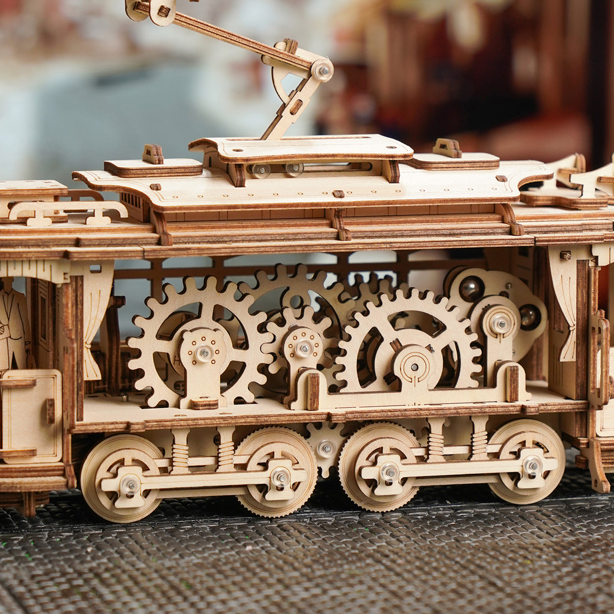 Classic City Tram – Wooden Model Kit