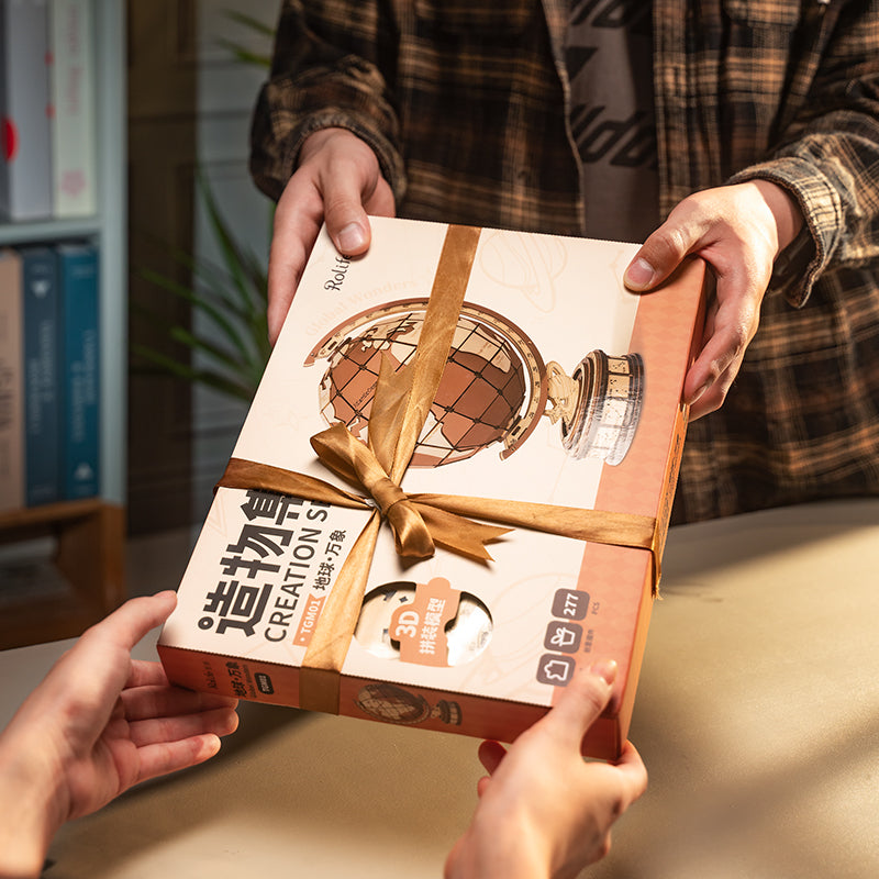 Global Wonders – 3D Wooden Puzzle Globe Kit