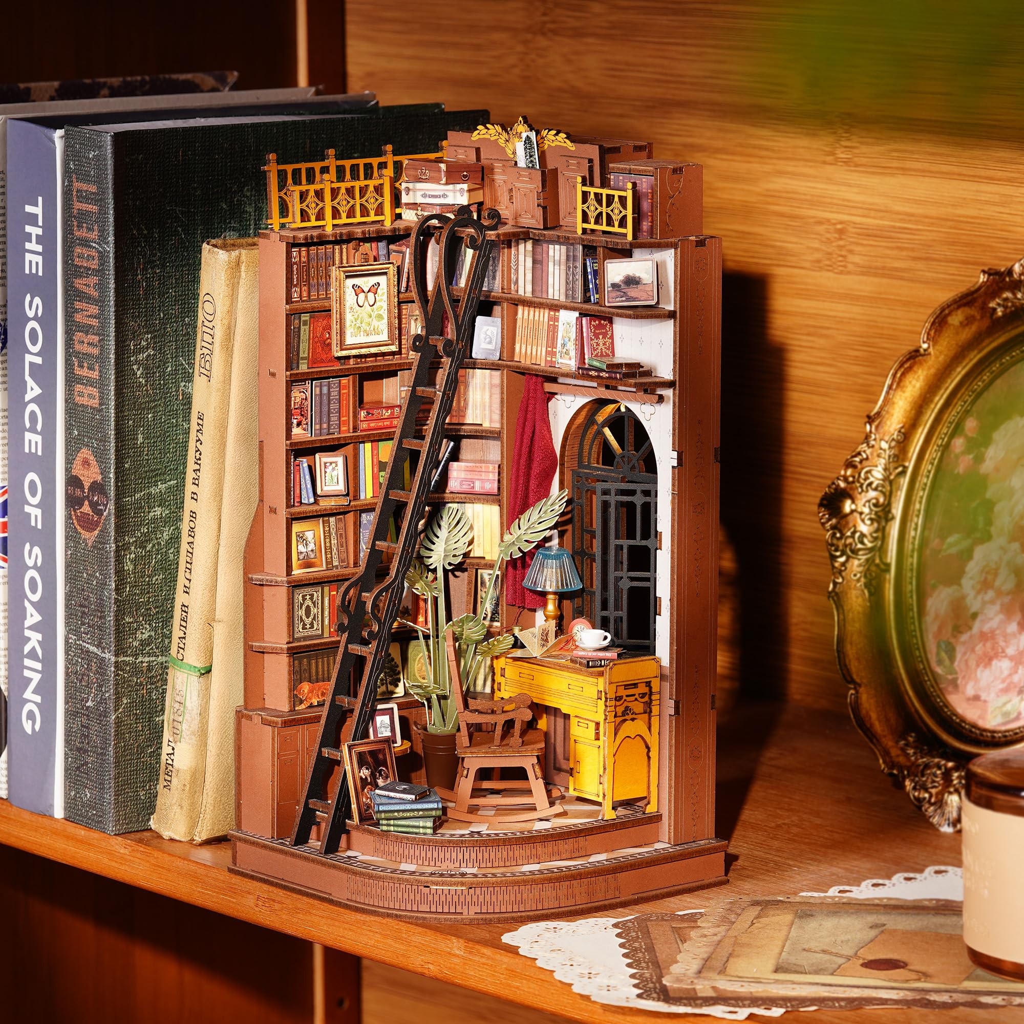 Silent Corner Study – DIY Book Nook Kit