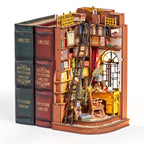 Silent Corner Study – DIY Book Nook Kit