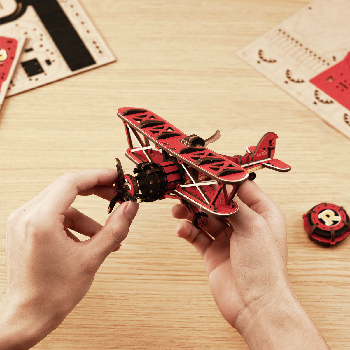 Sky Captain – 3D Wooden Pendulum Balance Toy Kit