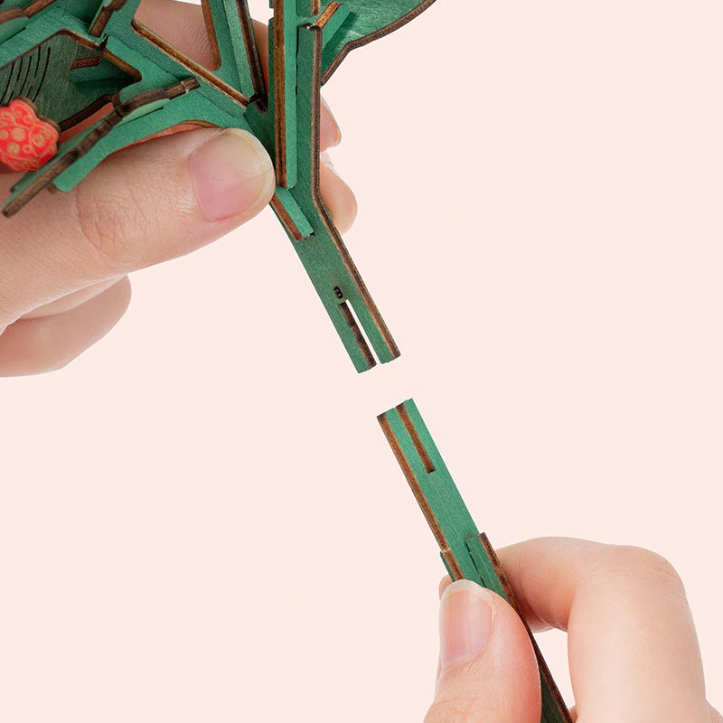 Poinsettia – DIY Wooden Flower Bouquet Kit
