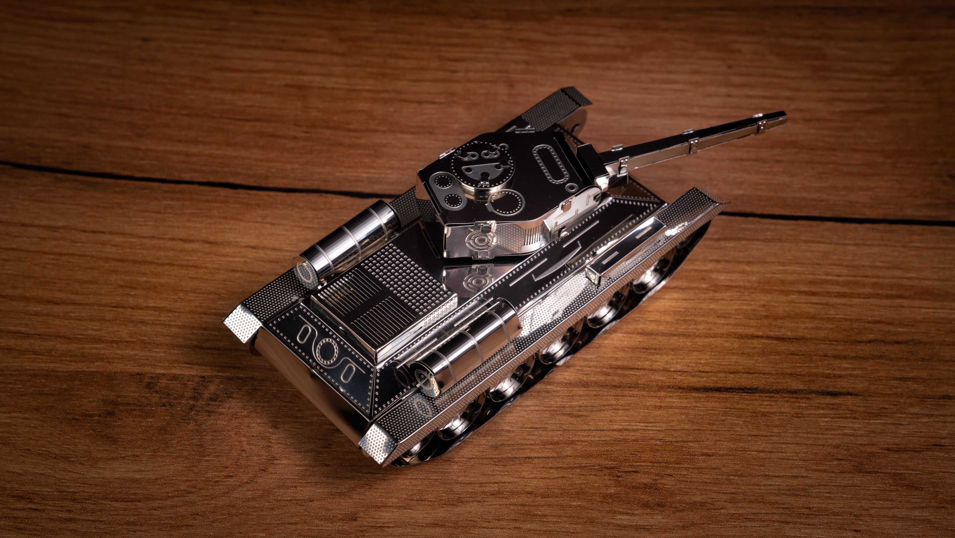 Metal Time T-34/85 Tank – DIY Metal Model Kit