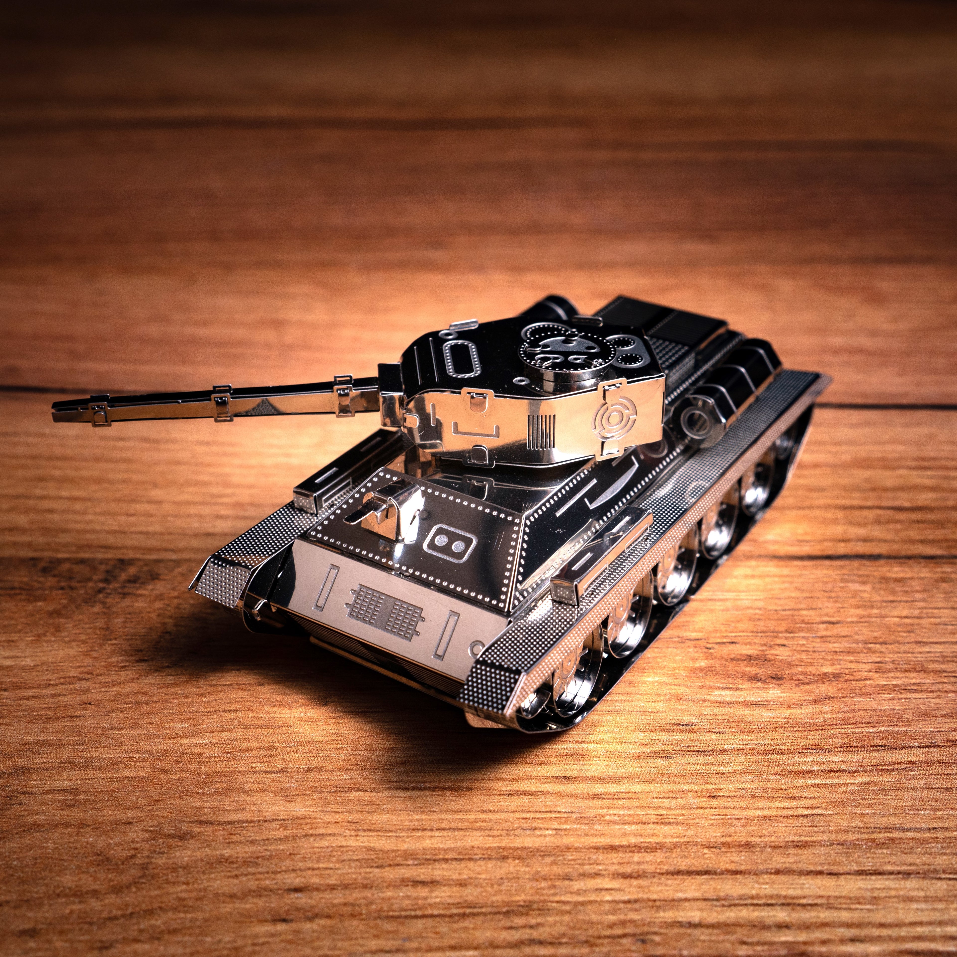 Metal Time T-34/85 Tank – DIY Metal Model Kit