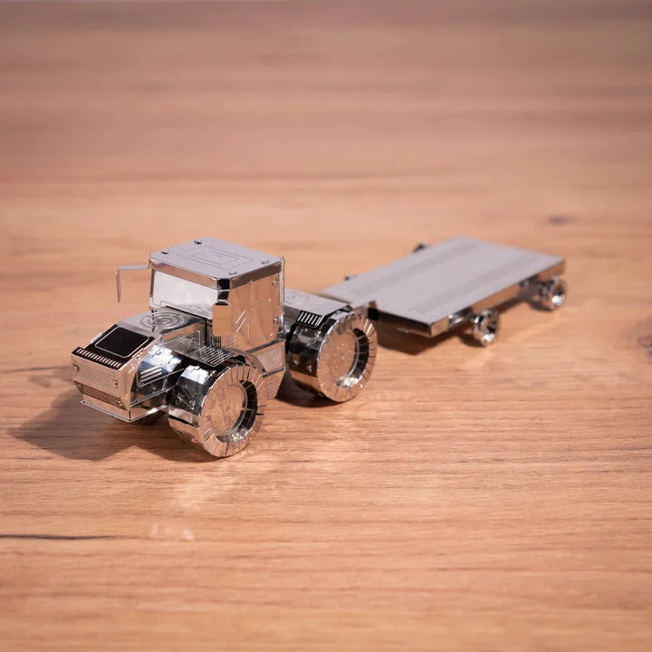 Metal Time Tractor Slobozhanets - DIY Metal Model Kit
