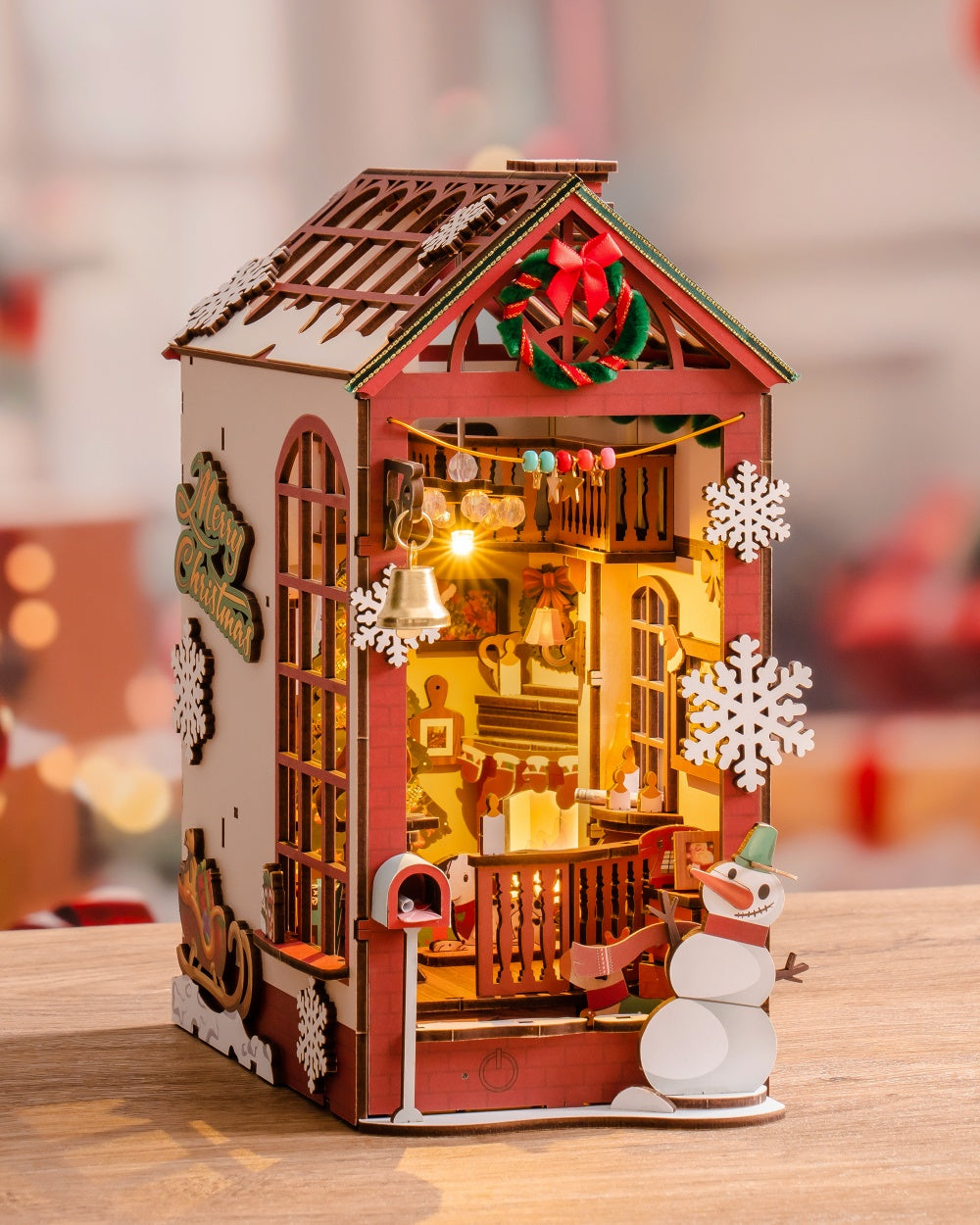 Christmas Street Book Nook – DIY Model Kit