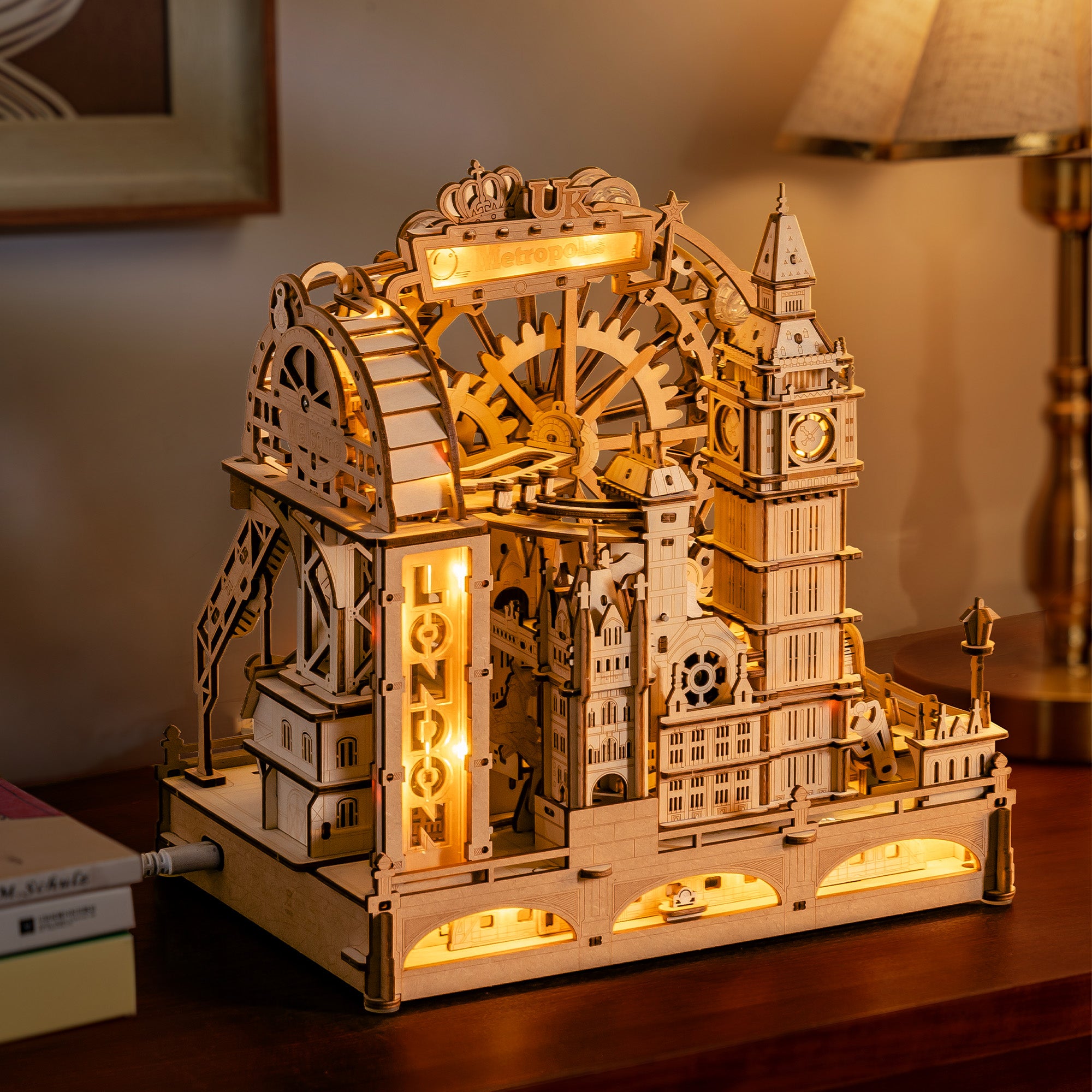 London Marble Run – Mechanical Model Kit