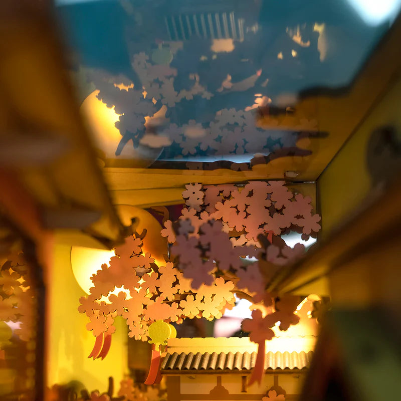 Falling Sakura – DIY Book Nook Kit