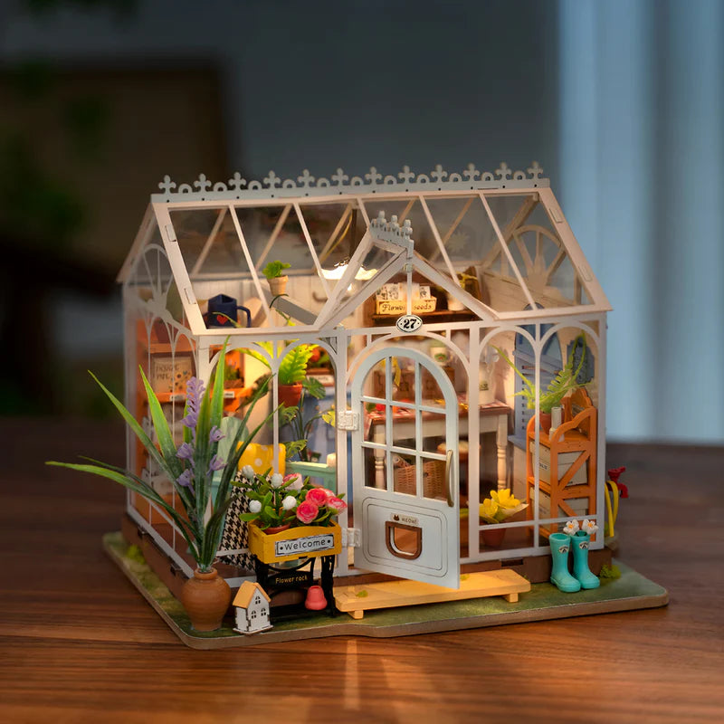 Dreamy Garden House – DIY Miniature House Kit