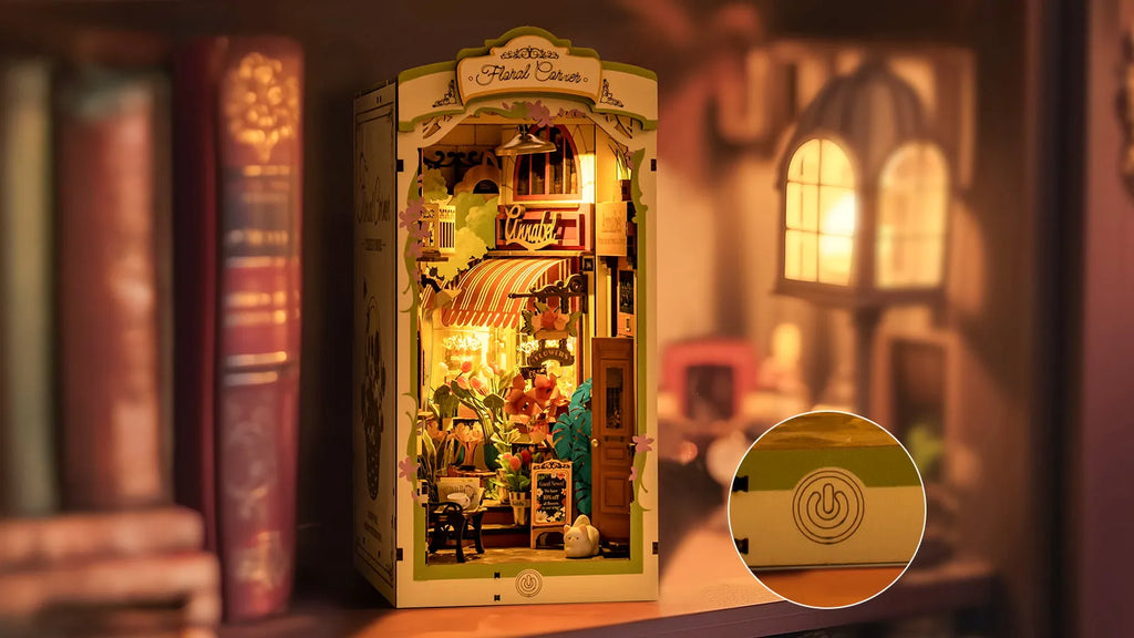 Floral Corner Book Nook – DIY Model Kit