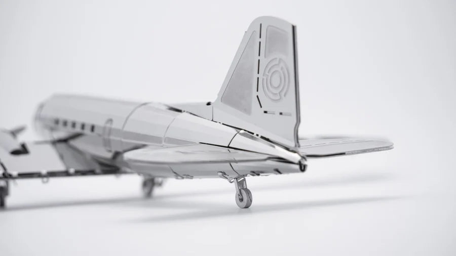 Metal Time Remarkable Douglas DC-3 - DIY Metal Model Kit