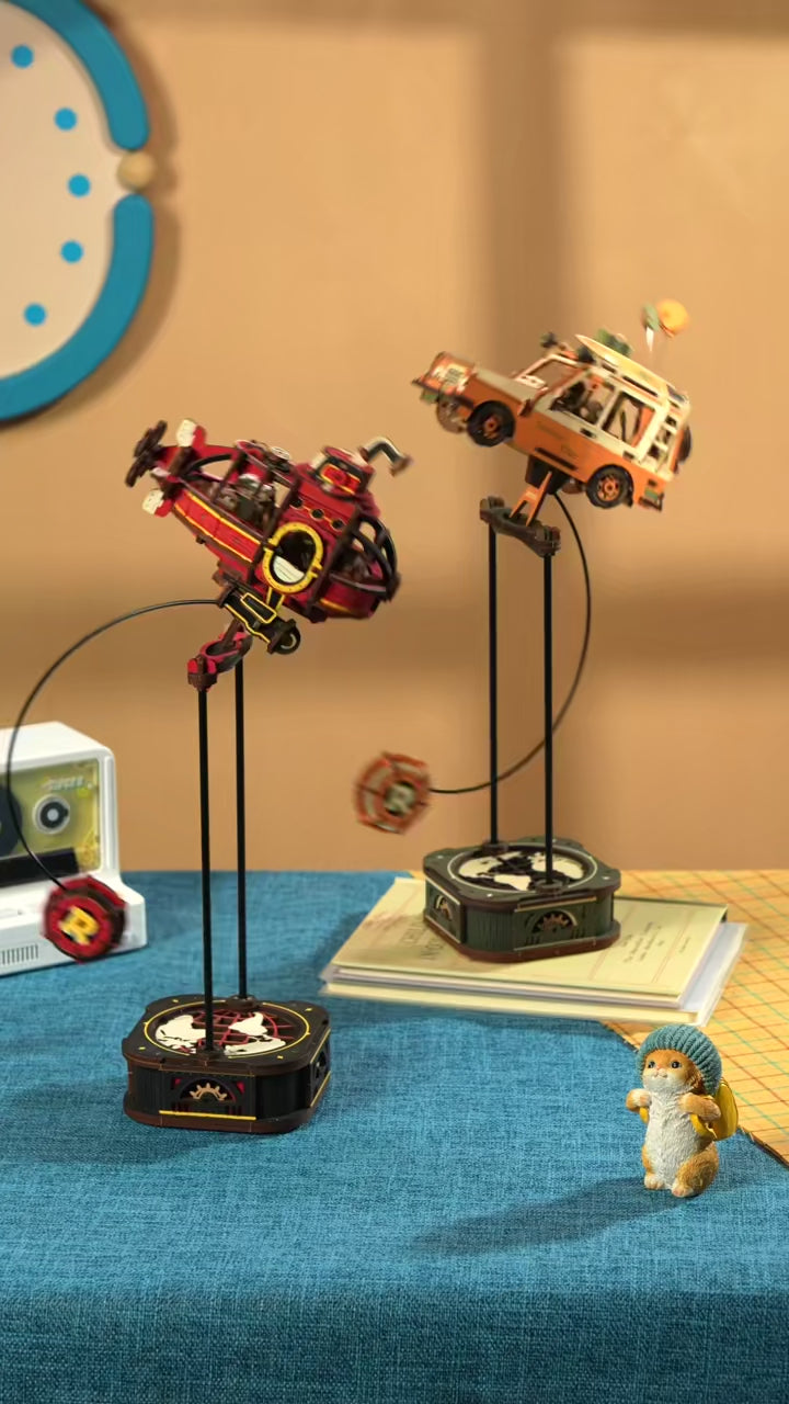 Gravity Balance Duo – Wooden Pendulum Model Kit