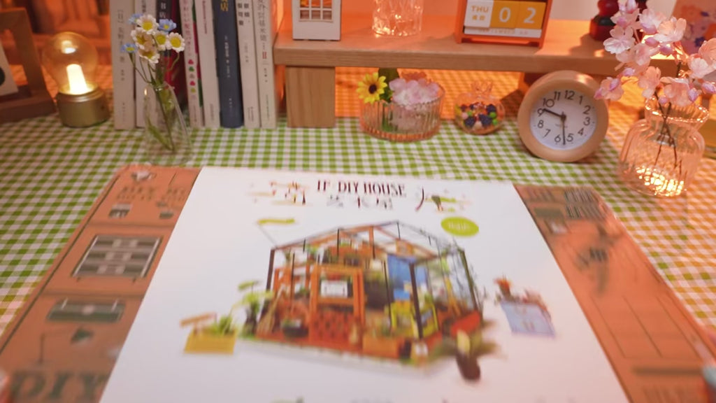 Cathy’s Flower House – DIY Miniature Greenhouse Kit