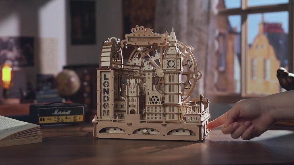 London Marble Run – DIY Mechanical Model Kit